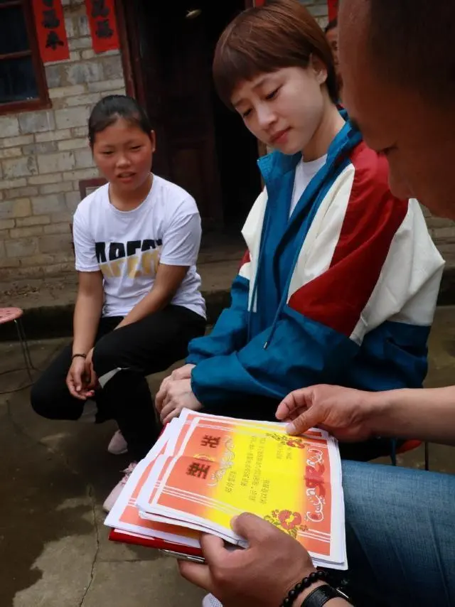 成女神, 她就是, 岁二次发育 成女神, 她就是, 岁二次发育