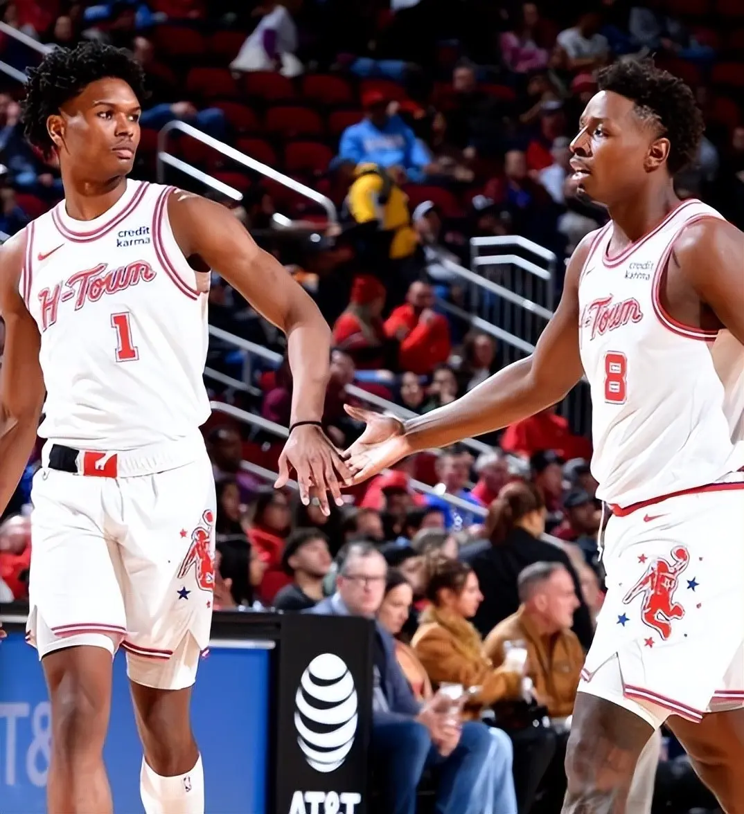 在季前赛的, amp, 要胜过老将 在季前赛的, amp, 要胜过老将